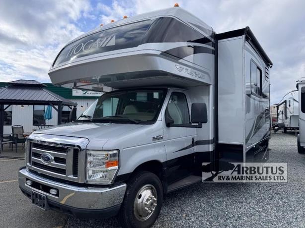 Used 2008 Fleetwood RV Tioga 31M image 3