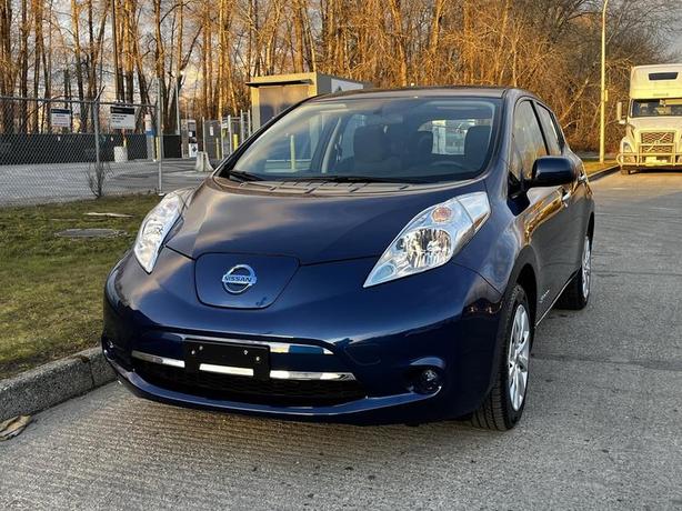 2016 Nissan LEAF S Electric image 3