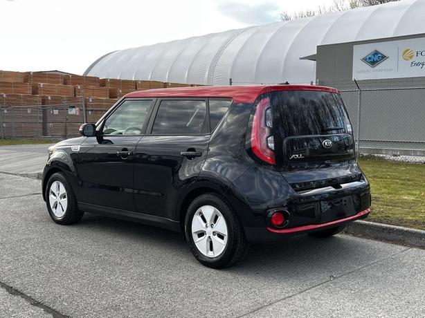 2016 Kia Soul EV Luxury image 4