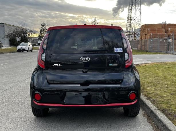 2016 Kia Soul EV Luxury image 6