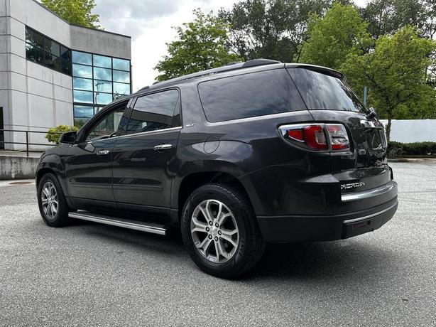 2016 GMC Acadia SLT AWD 7-Passenger image 4