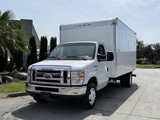 2018 Ford E-450 XL Super Duty 16 Foot Cube Van image 4