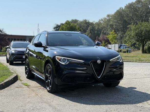 2020 Alfa Romeo Stelvio Q4 AWD image 2