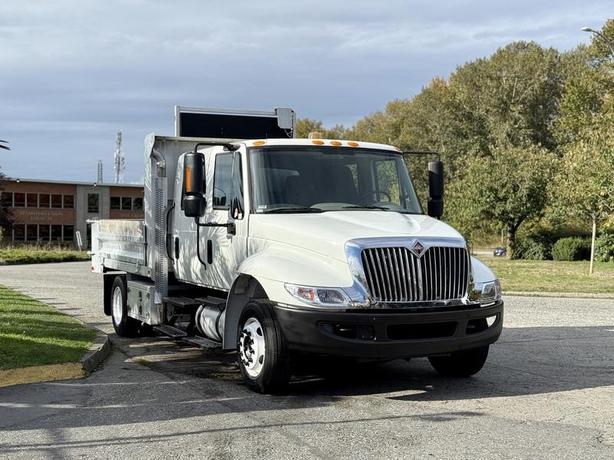 2012 International 4300 10 Foot Dump Truck image 2