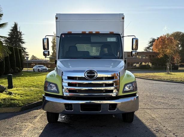 2018 Hino 268 18-Foot Cube Van with Lift Gate and Rear Shelving image 3