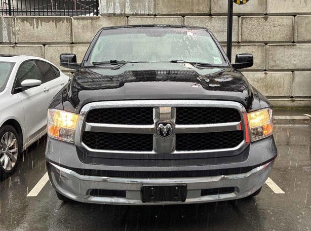 2014 RAM 1500 4WD Crew Cab 140.5 ST | Cruise Control! image 2