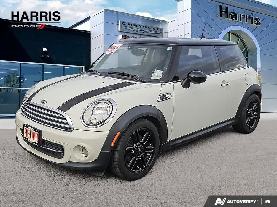 2013 MINI Cooper Hardtop | No Reported Accidents! display photo