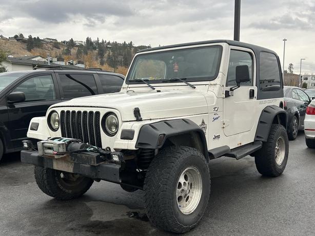 1998 Jeep TJ Base AUTO, FABRIC SEATS, MANUAL LOCKS, HARD TOP, W/ ACCESSORIES!!! image 1