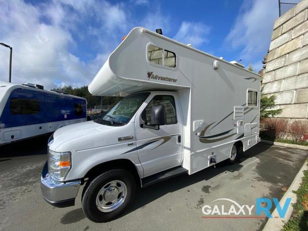 Used 2011 Adventurer 19RD image 2