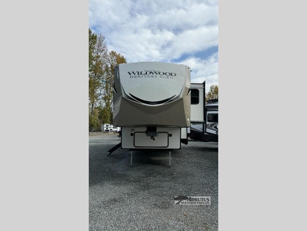 Used 2023 Forest River RV Wildwood Heritage Glen 356QB image 2