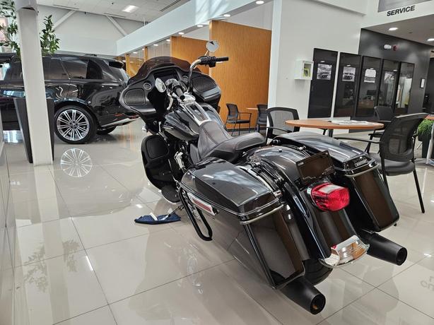2019 Harley-Davidson FLTRU Road Glide Ultra image 3