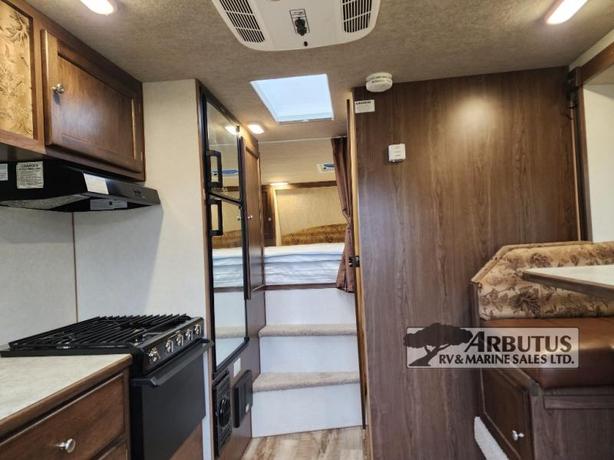 Used 2022 Westland RV Westland Travelaire 95SL image 4