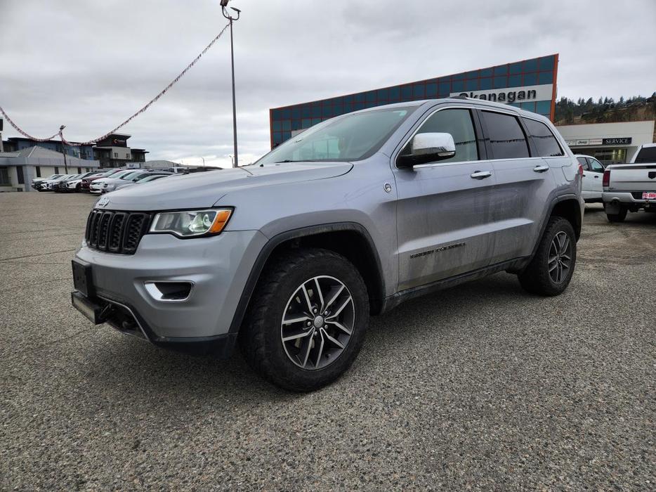 2018 Jeep Grand Cherokee Limited | Off-Road Adventure Package | Remote Keyless E display photo