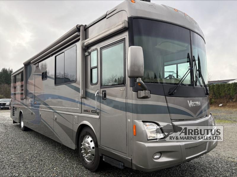 Used 2005 Winnebago Vectra 40 KD display photo