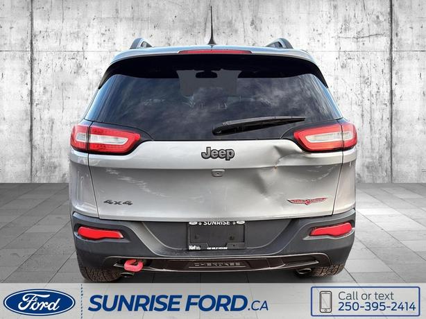 2017 Jeep Cherokee Trailhawk - ACTIVE DRIVE LOCK 4X4, SELEC-TERRAIN TRACTION MAN image 6