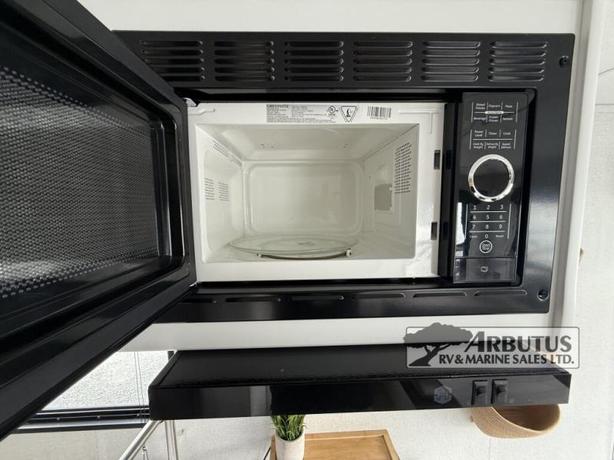 Used 2021 Keystone RV Hideout Single Axle 177RD image 5