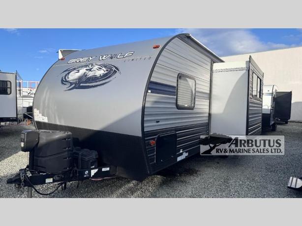 Used 2020 Forest River RV Cherokee Grey Wolf 23DBH image 3