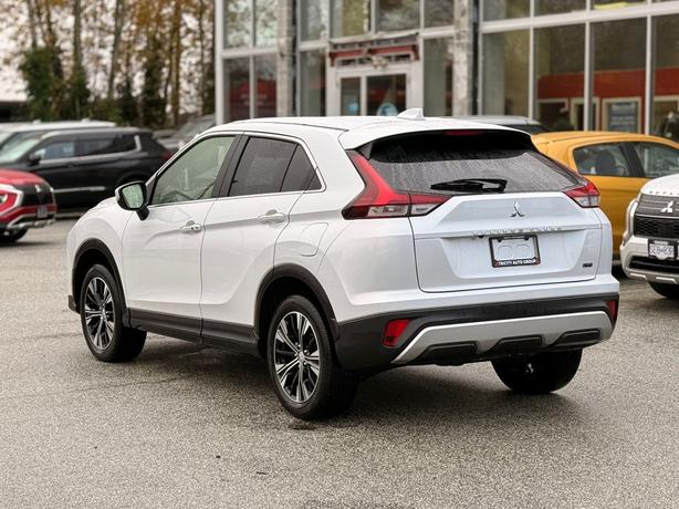 2022 Mitsubishi Eclipse Cross SE - No Accidents, Heated Seats, Heated Steering image 7