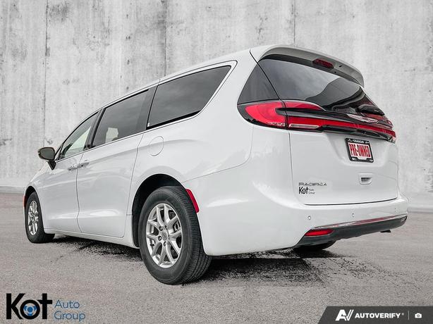2024 Chrysler Pacifica Touring-L | Power Liftgate | Power Sliding Doors | Remote image 3