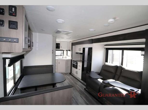 Used 2024 Jayco Jay Flight 225MLS image 8