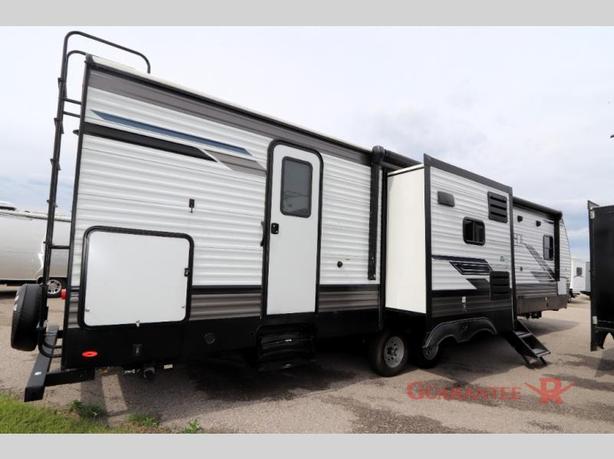 Used 2023 Palomino Puma 32BH2B image 5