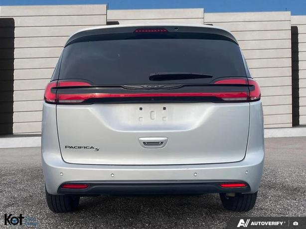 2024 CHRYSLER PACIFICA image 5