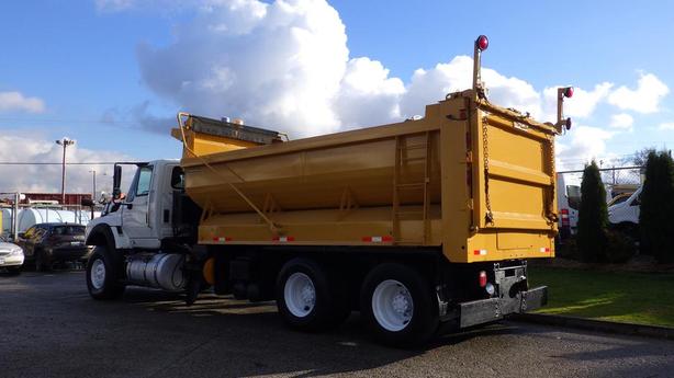 2015 International WorkStar 7600 Dump Truck With Plow/Spreader Air Brakes Diesel image 7
