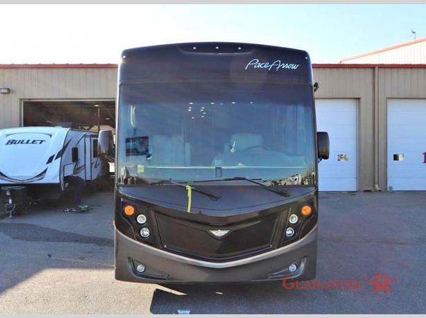 Used 2019 Fleetwood RV Pace Arrow 33D image 2
