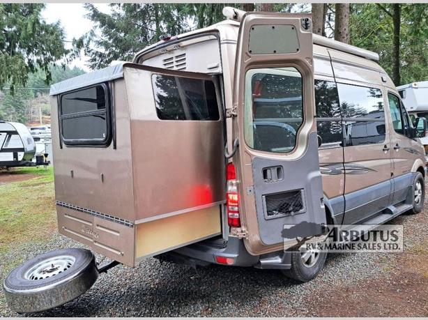 Used 2010 Roadtrek Roadtrek SS Ideal image 6