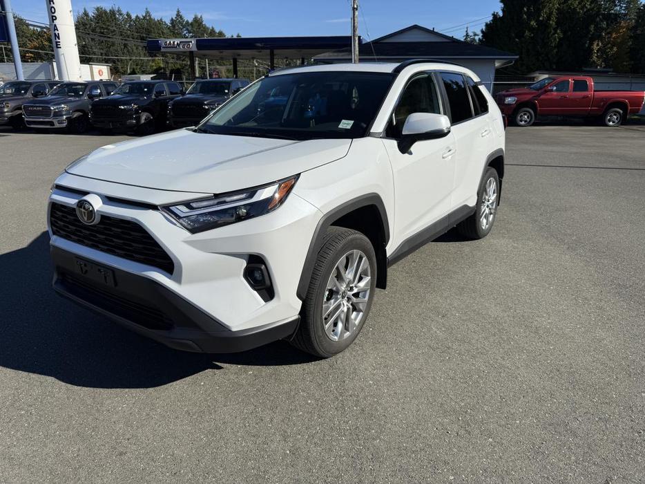 2024 Toyota RAV4 XLE display photo