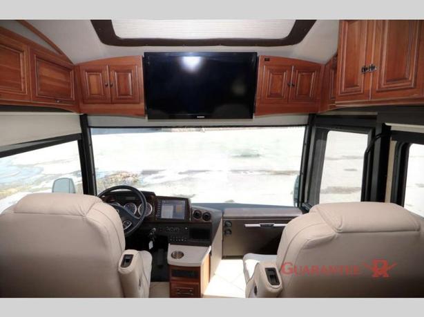 Used 2014 Winnebago Tour 42GD image 8