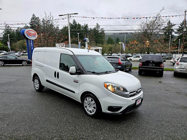 2015 Ram  ProMaster City Wagon SLT image 2