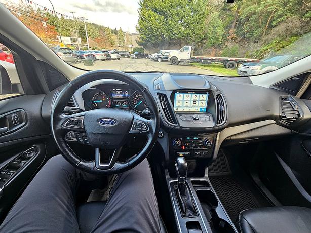 2019 Ford  Escape SEL image 8