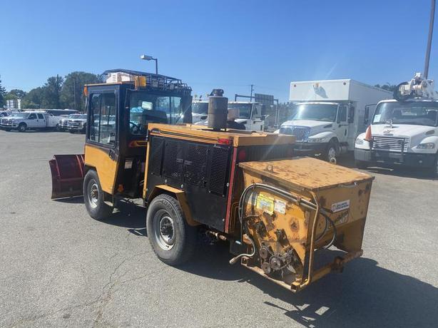 2010 Trackless MT6 Plow Spreader Diesel image 4