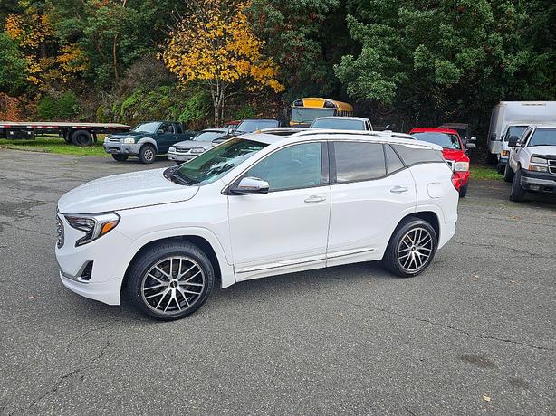 2019 GMC  Terrain Denali image 2