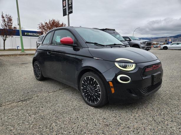 2024 Fiat 500e (RED) Edition | Heated Seats | Remote Keyless Entry | Rain-Sensin image 2