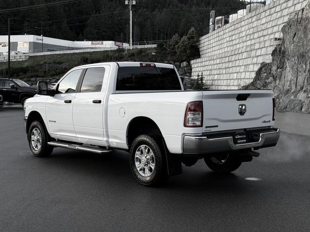2023 Ram 2500 Big Horn 4WD -No Accidents, BC Local & Back-Up Cam image 8