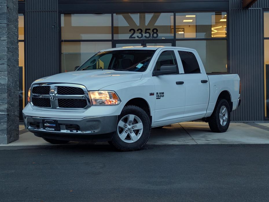 2023 Ram 1500 Classic SLT - 5.7L V8, Crew Cab, Short Bed, 4x4 display photo