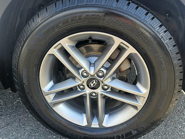 2018 Hyundai  Santa Fe Sport 2.4L image 7