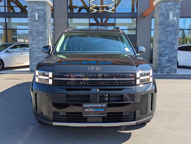 2024 Hyundai Santa Fe XRT - No Accidents, AWD, Sunroof, Heated Seats image 3