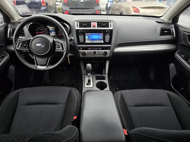 2019 Subaru Outback 2.5i image 6