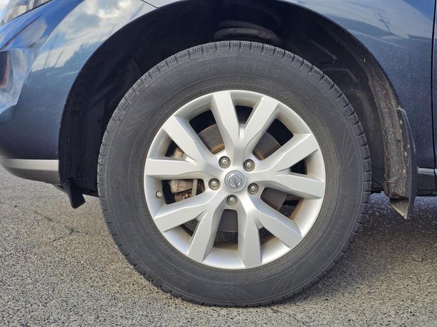 2011 Nissan Murano AWD 4dr SV image 5