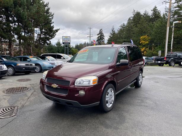 2009 Chevrolet  Uplander LT1 image 1