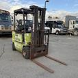 2000 Clark GPS 15 3 stage ForkLift Propane (Actual Year is unconfirmed ) thumbnail image 8