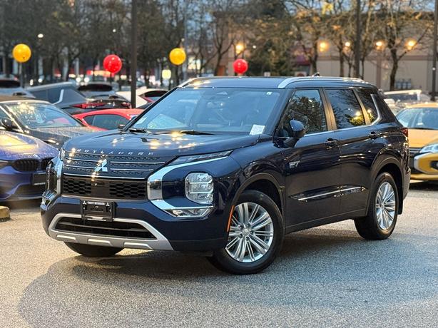 2025 Mitsubishi Outlander PHEV image 2