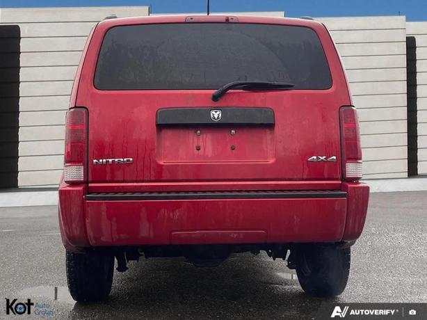 2008 Dodge Nitro SE image 5