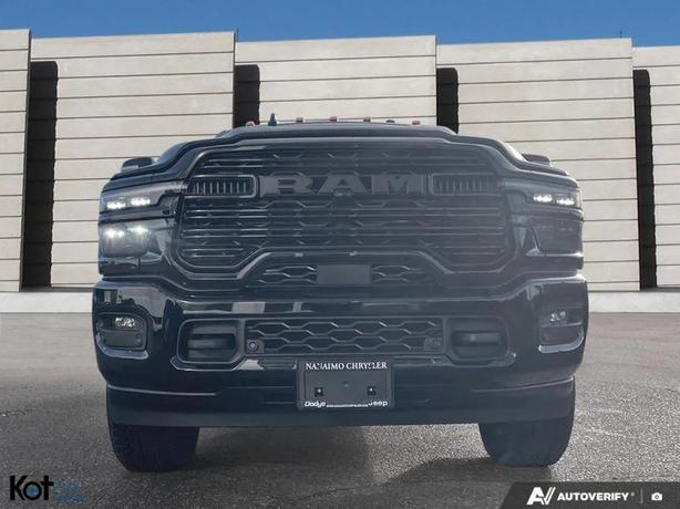 2025 RAM 3500 Laramie image 2