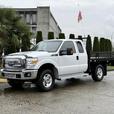 2016 Ford F-350 SD XLT SuperCab 4x4 9-Foot Flat Deck Truck thumbnail image 5