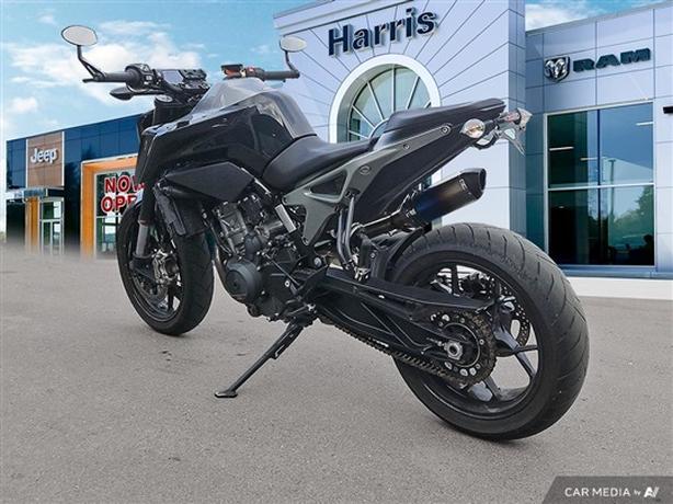 2019 KTM Duke 790 image 3