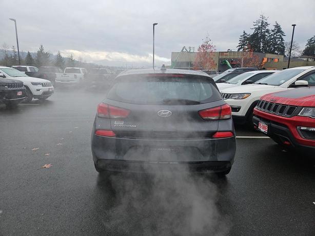 2019 Hyundai Elantra GT Preferred | Heated Seats | Cruise Control! image 5